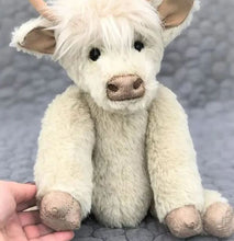 Load image into Gallery viewer, Fanyil™ Highland Cow Plush Toy - Libiyi